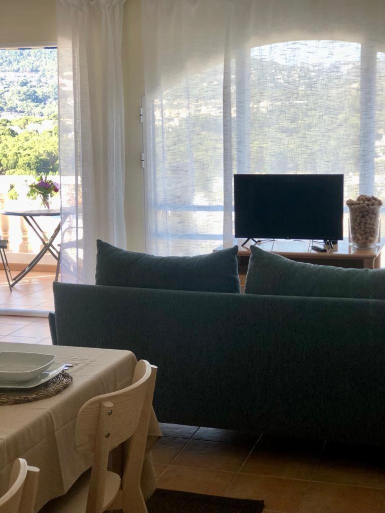 Bungalow Elena Casanova กัลเป ภายนอก รูปภาพ